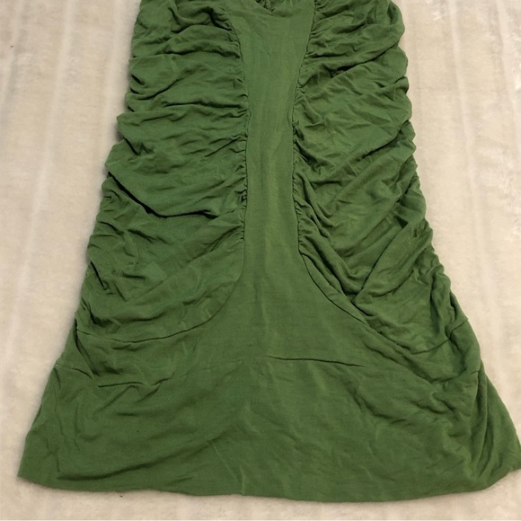 BOGO Free🦋 Long Luxury Green Ruched Halter Style Tank Top - Picture 4 of 11